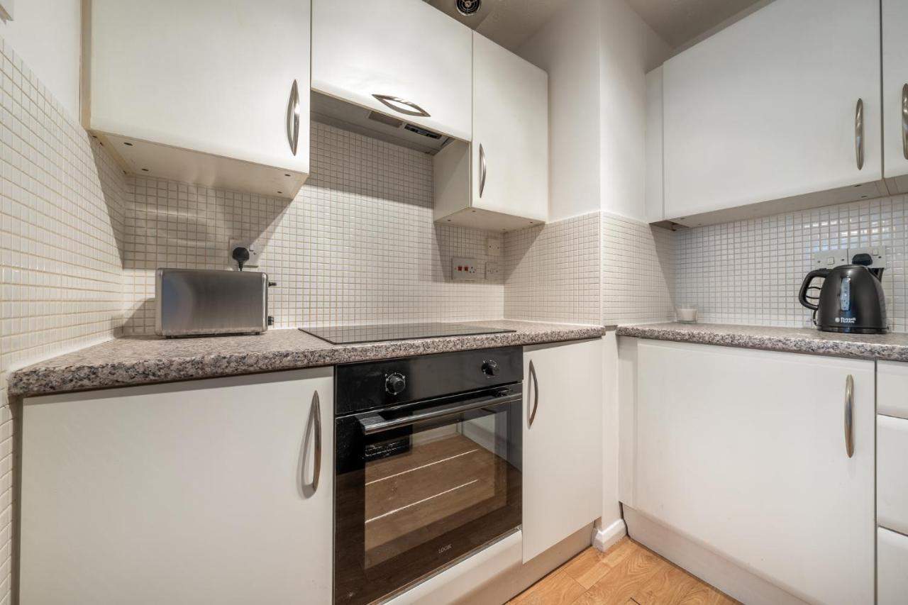 Luxury 2 Bed Apartment Stansted Airport Bishops Stortford Бішопс-Стортфорд Екстер'єр фото